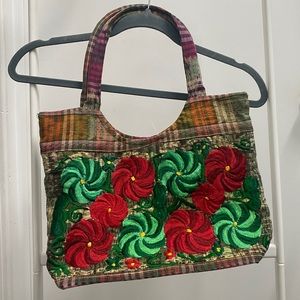 Vintage embroidered bag